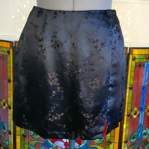 Vintage EXPRESS Black floral satin mini skirt, size 13/14